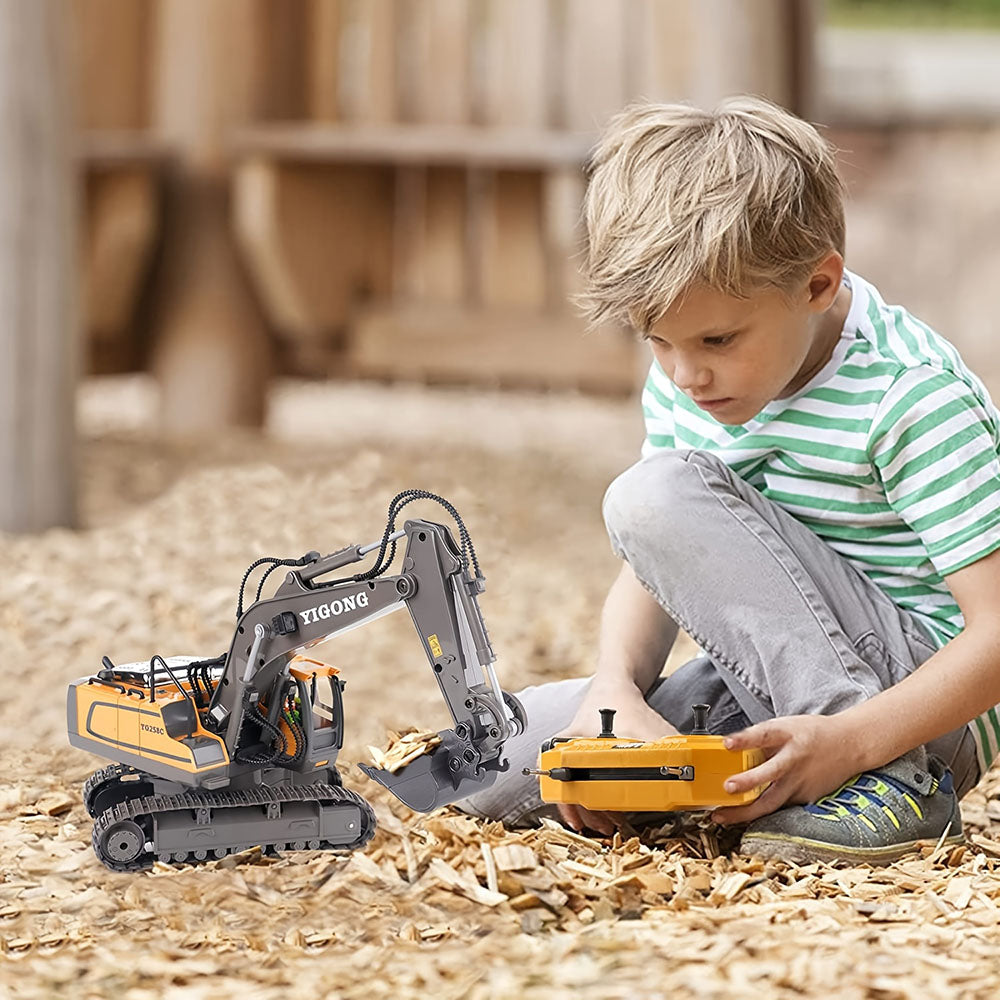 RC digger toy comparable to Precision RC Mighty Machinery and ConstructPro Remote Control toys. Alloy Remote Control Excavator Simulation Electric Engineering Vehicle_13